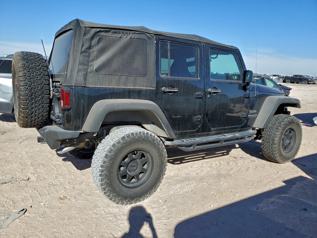 2017 Jeep Wrangler Unlimited Sport - Image 3