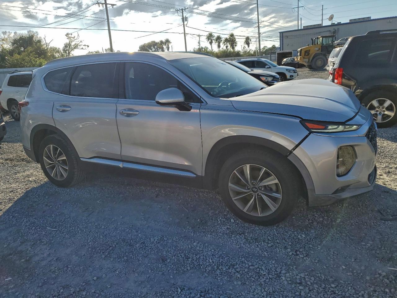 2020 Hyundai Santa Fe Sel - Фото 4