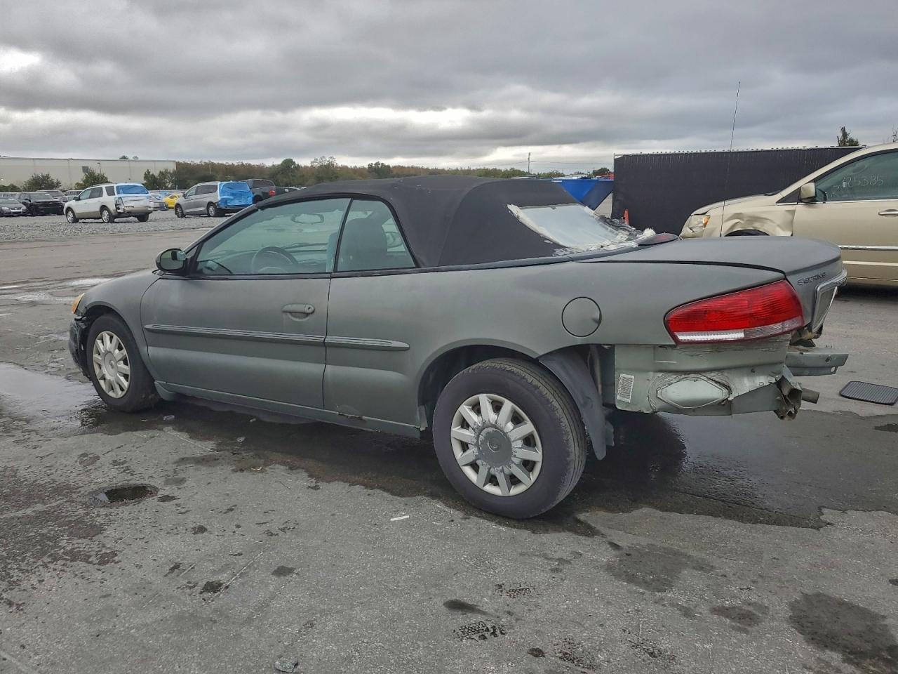 2006 Chrysler Sebring - Image 2