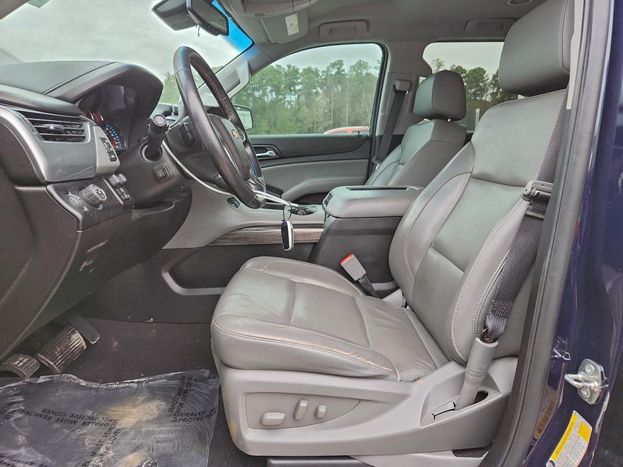 2019 Chevrolet Suburban C1500 Lt - Image 7