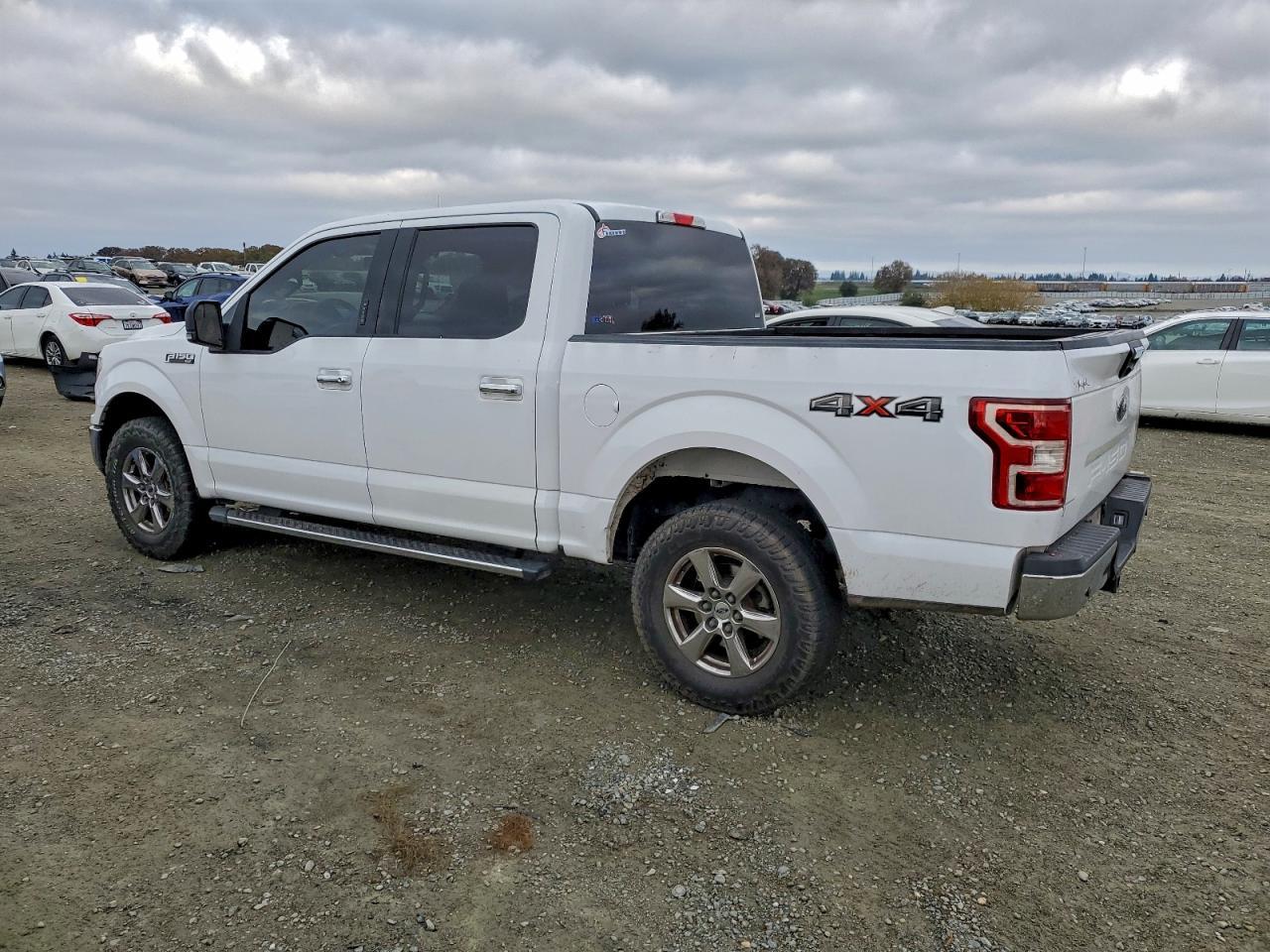 2018 Ford F150 Supercrew - Фото 2