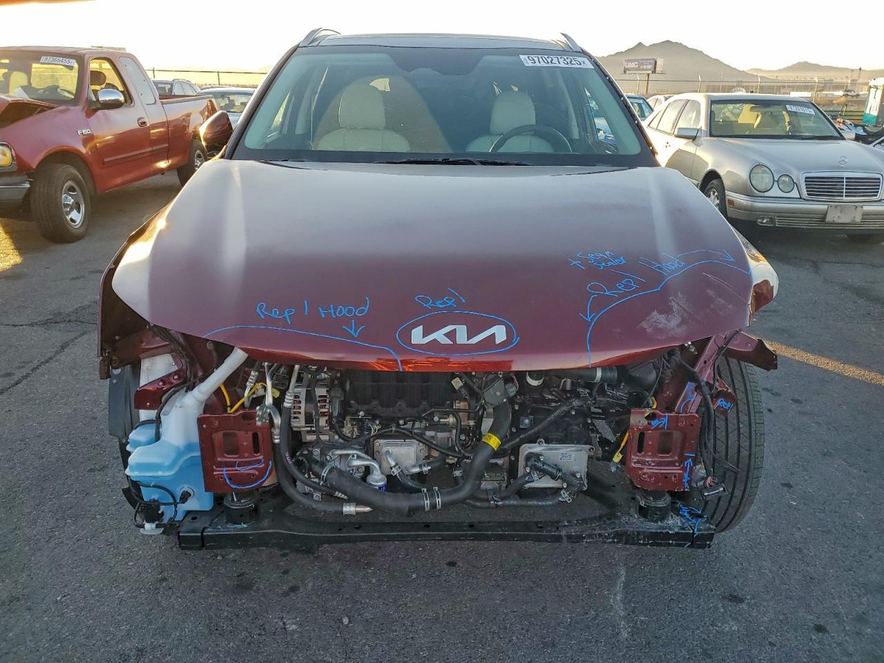 2025 Kia Sorento S - Фото 5