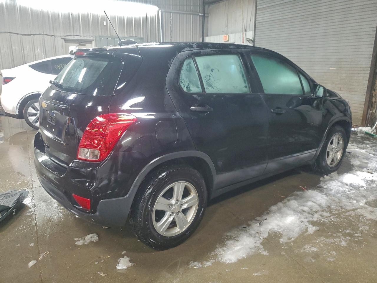 2020 Chevrolet Trax Ls - Фото 3