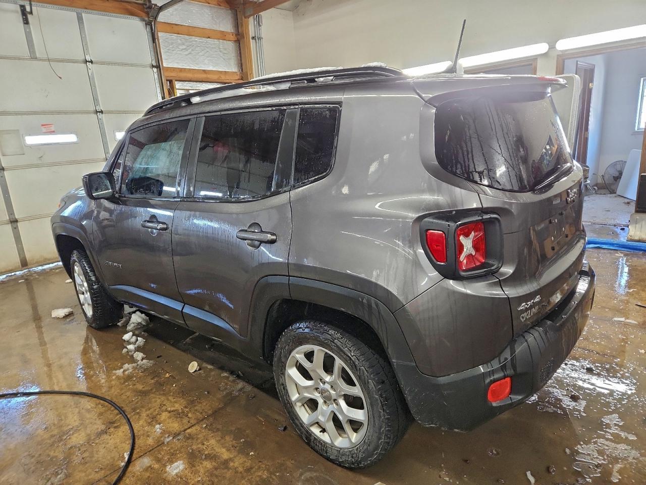 2018 Jeep Renegade Latitude - Фото 2