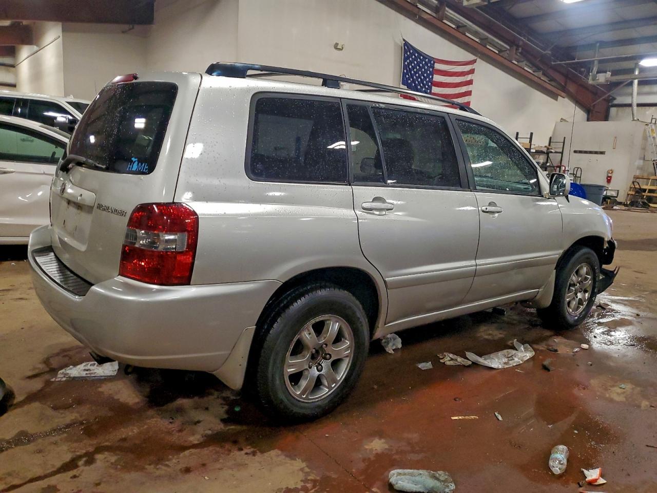 2005 Toyota Highlander Base - Фото 3