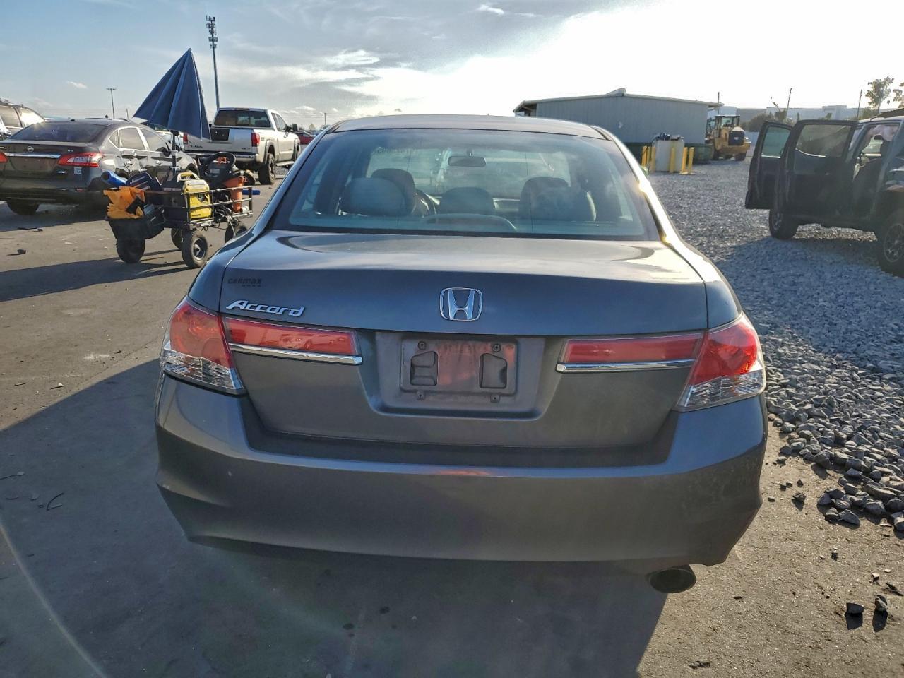 2012 Honda Accord - Image 6