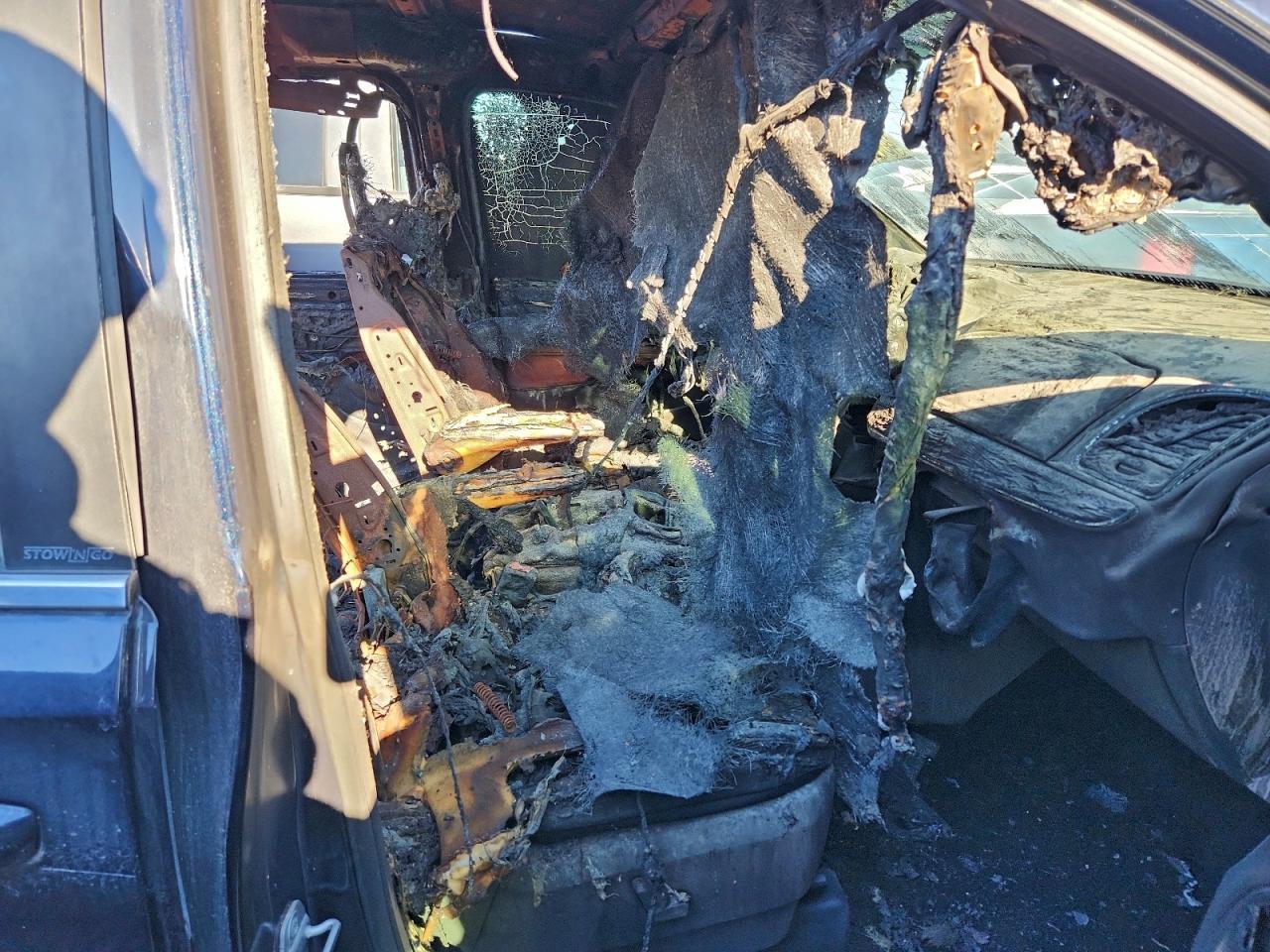 2011 Chrysler Town & Country Touring L - Image 7