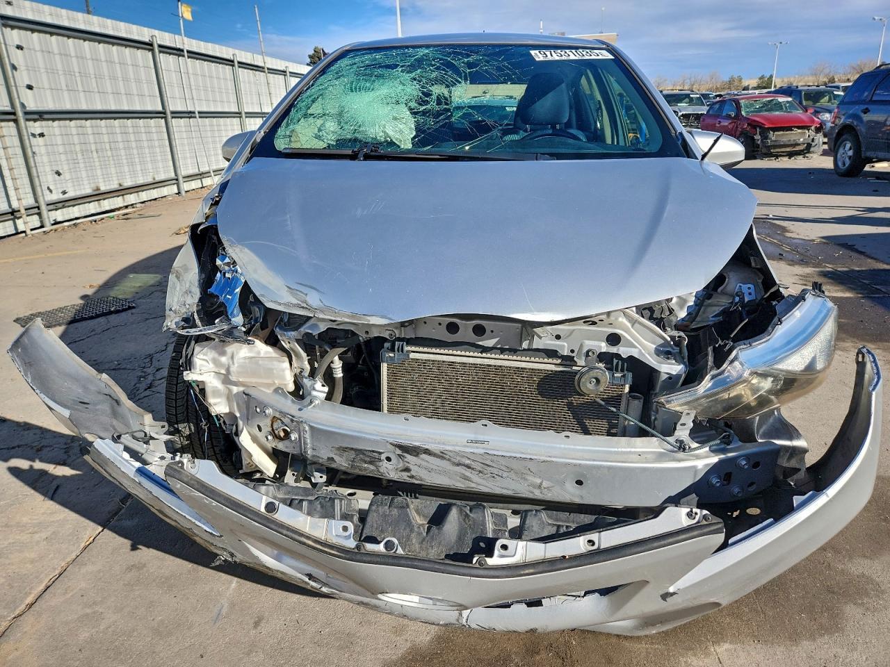 2012 Toyota Yaris - Image 5