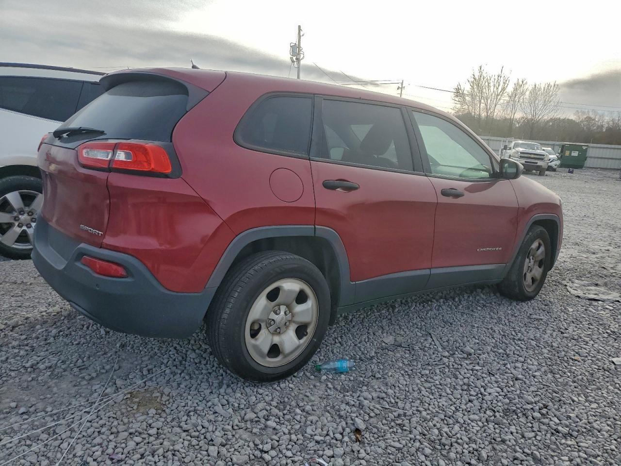2015 Jeep Cherokee Sport - Image 3