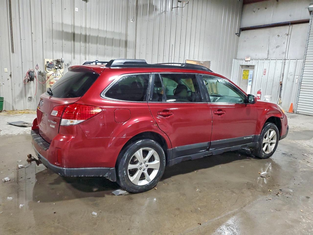 2014 Subaru Outback 2.5I Limited - Image 3