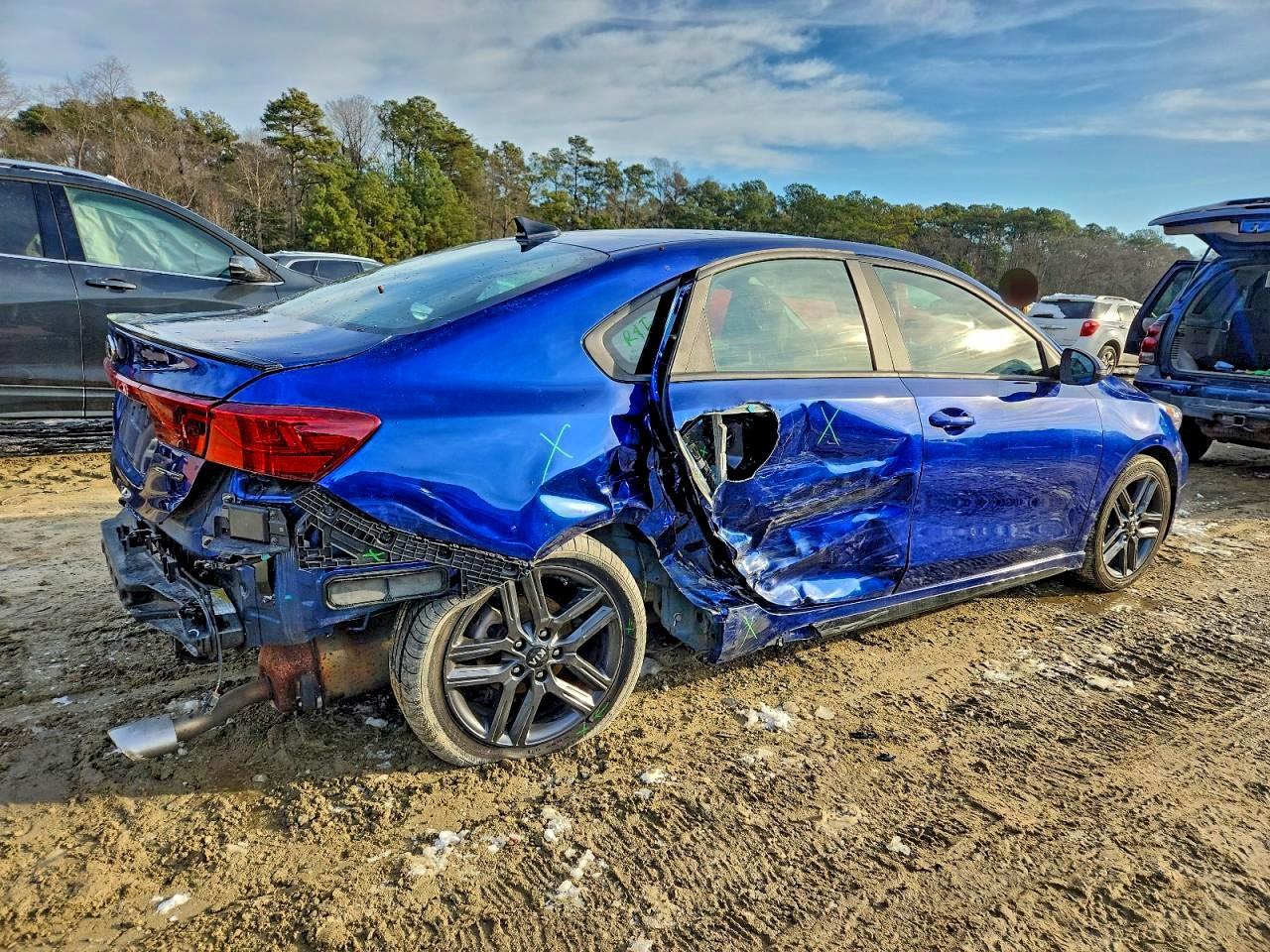 2021 Kia Forte Gt Line - Фото 3