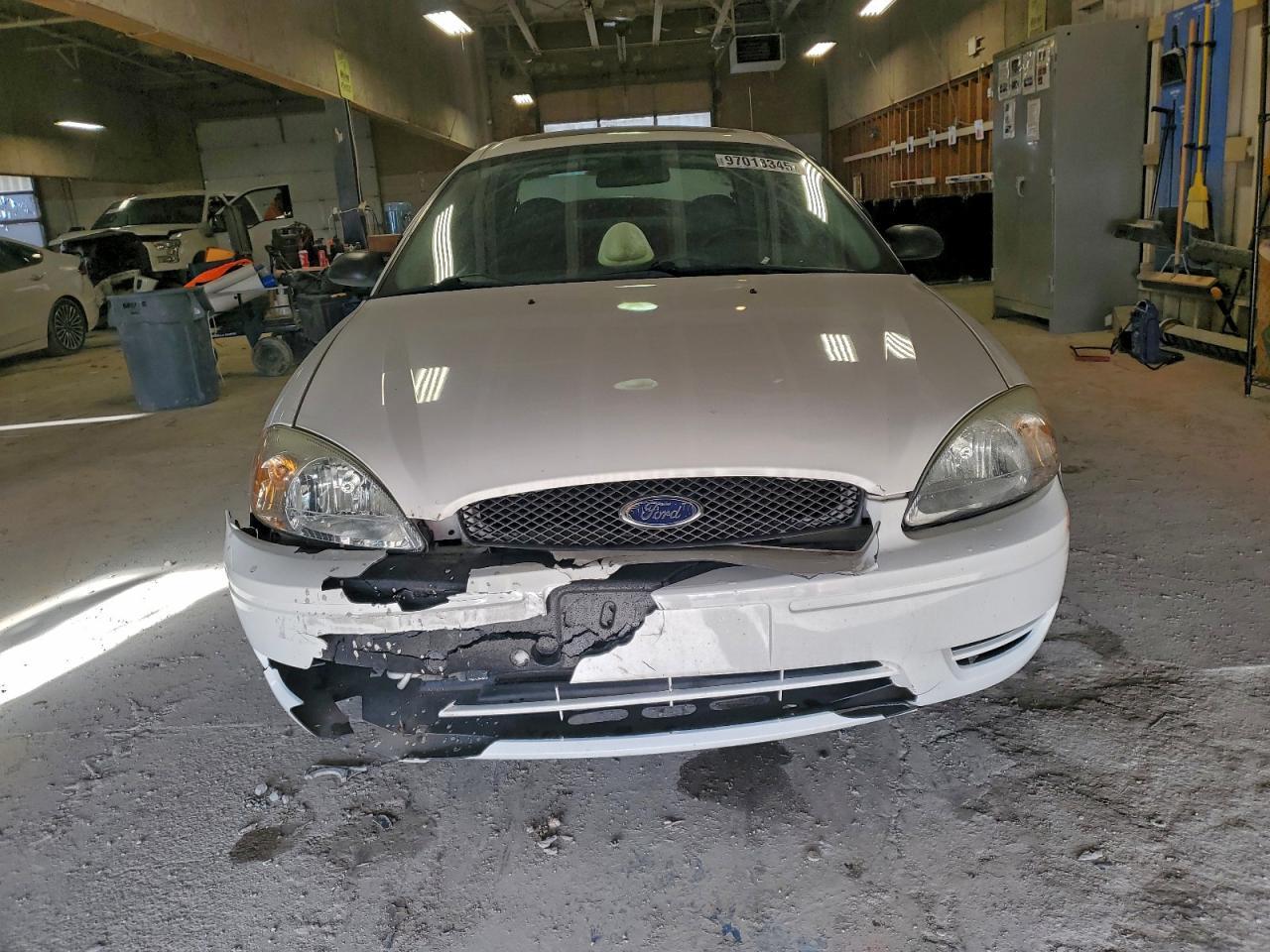 2004 Ford Taurus Ses - Фото 5