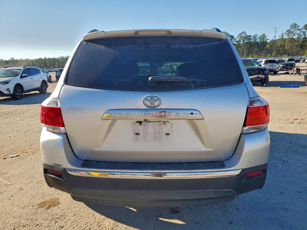 2013 Toyota Highlander Limited - Image 6