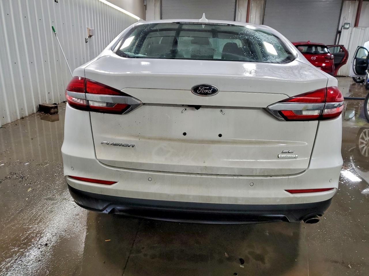 2020 Ford Fusion Se - Image 6