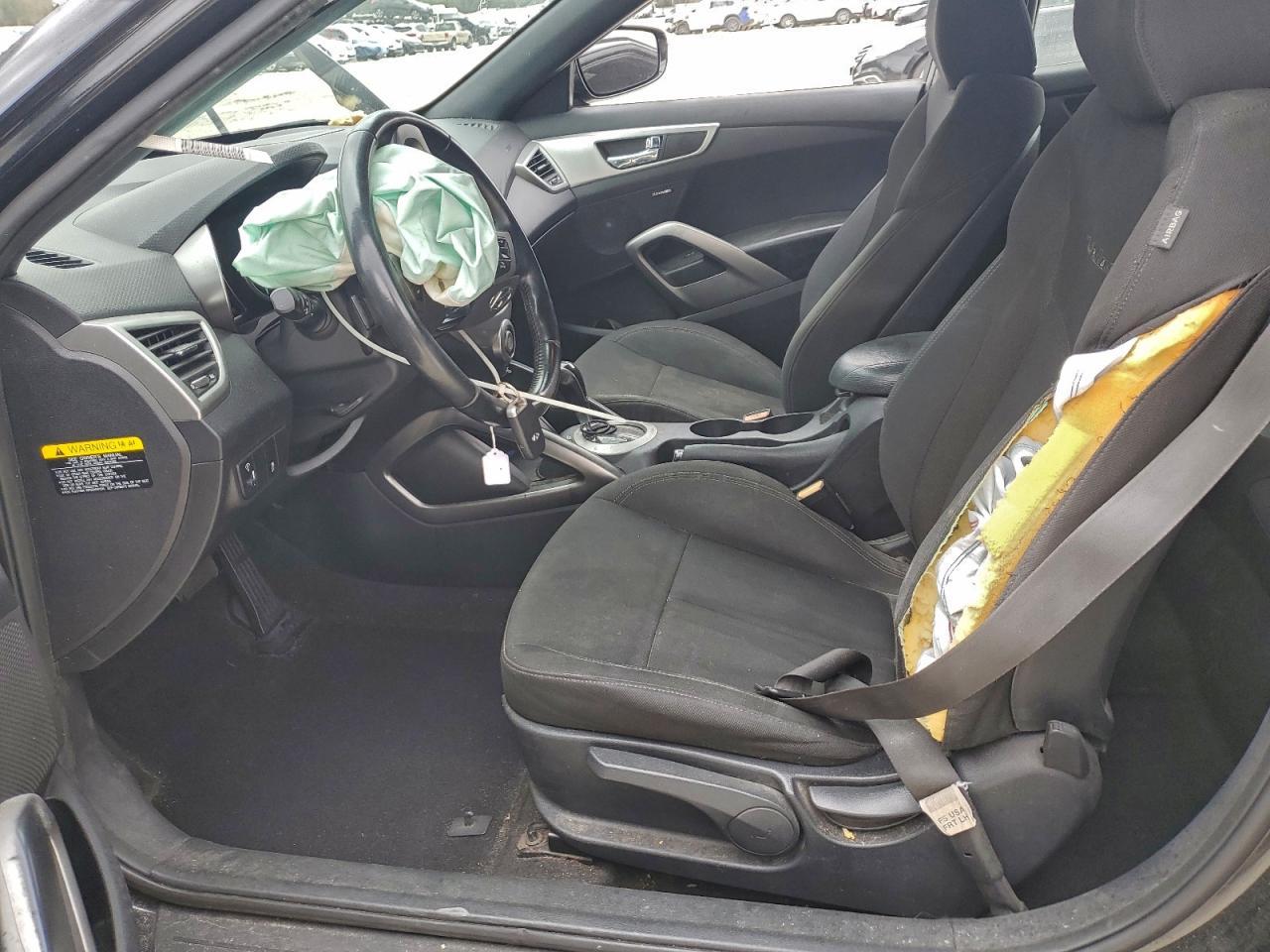 2017 Hyundai Veloster - Фото 7