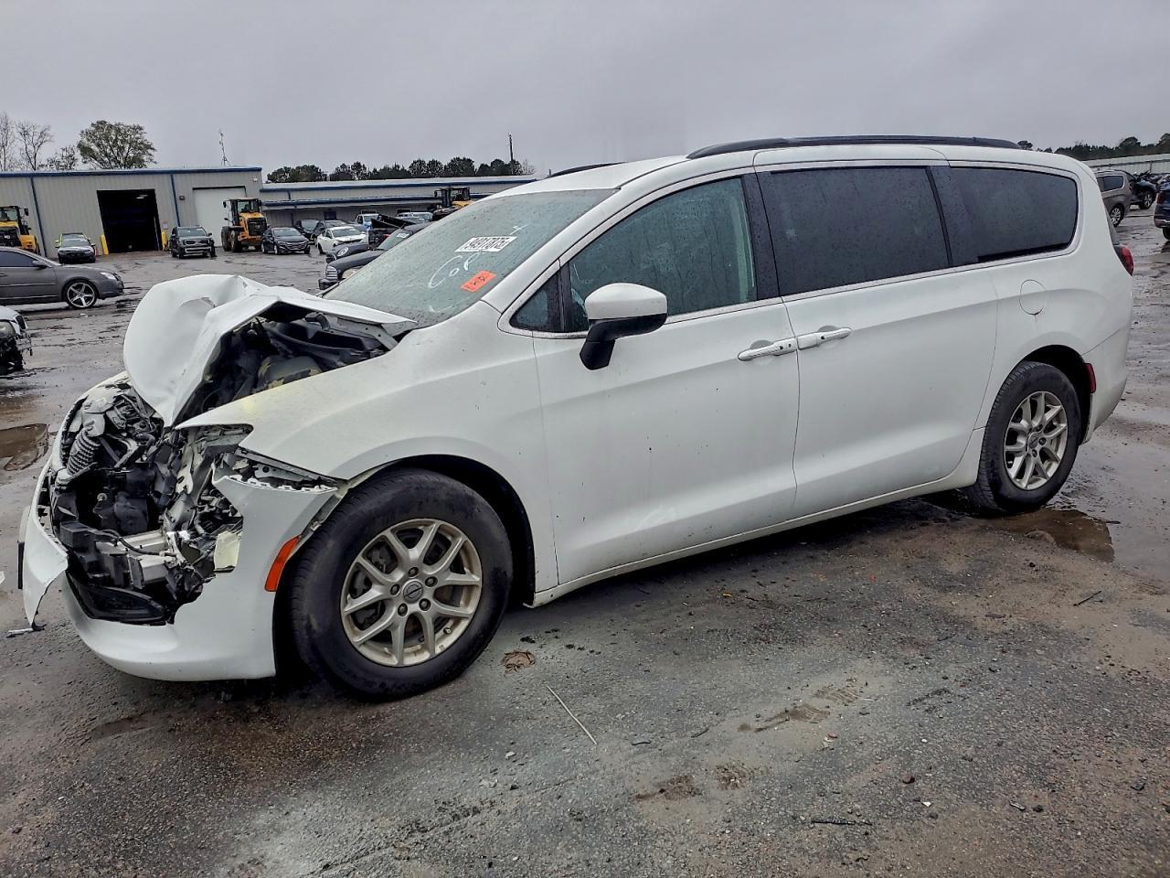 2021 Chrysler Voyager Lxi