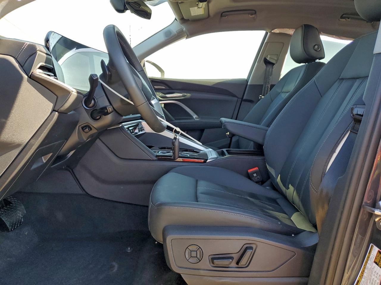 2025 Audi Q5 Sportback Premium Plus - Image 7