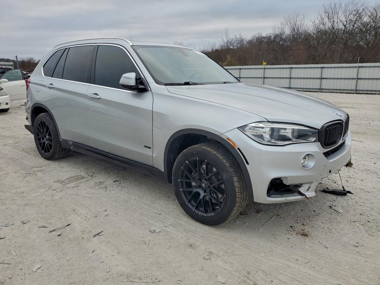 2017 BMW X5 xDrive35I - Фото 4