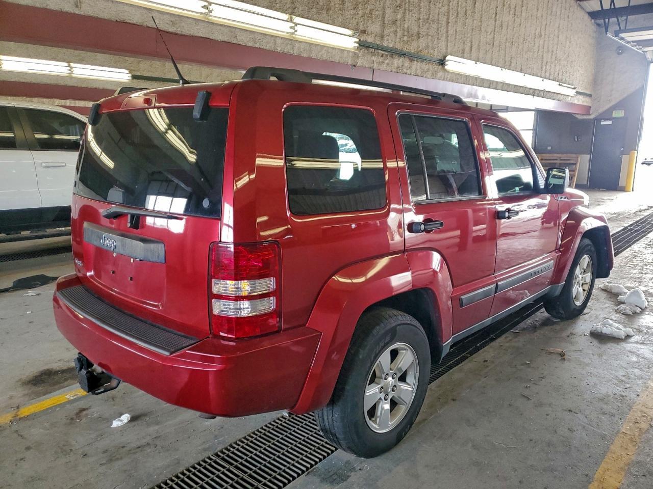2011 Jeep Liberty Sport - Фото 3
