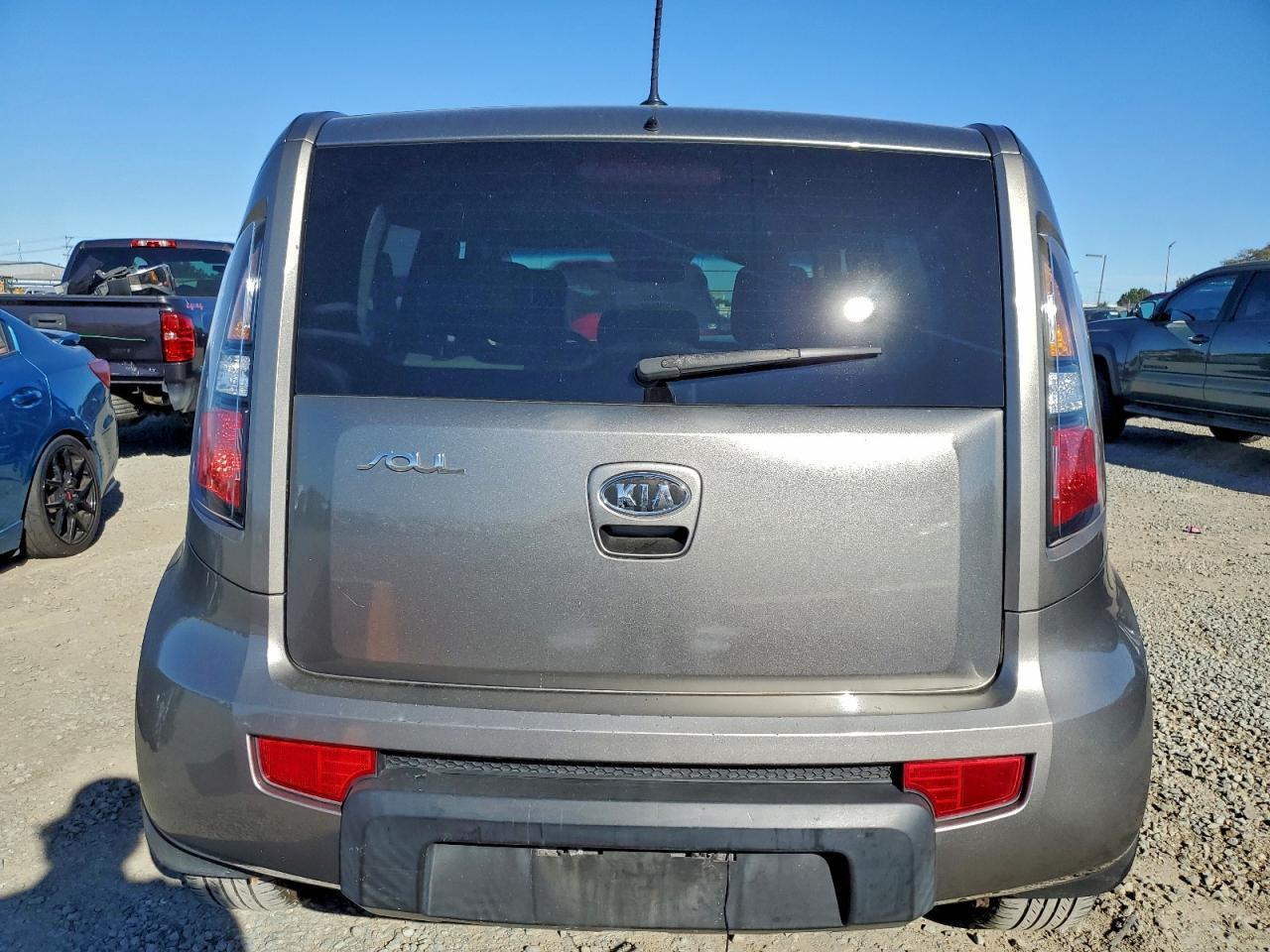 2010 Kia Soul + - Фото 6