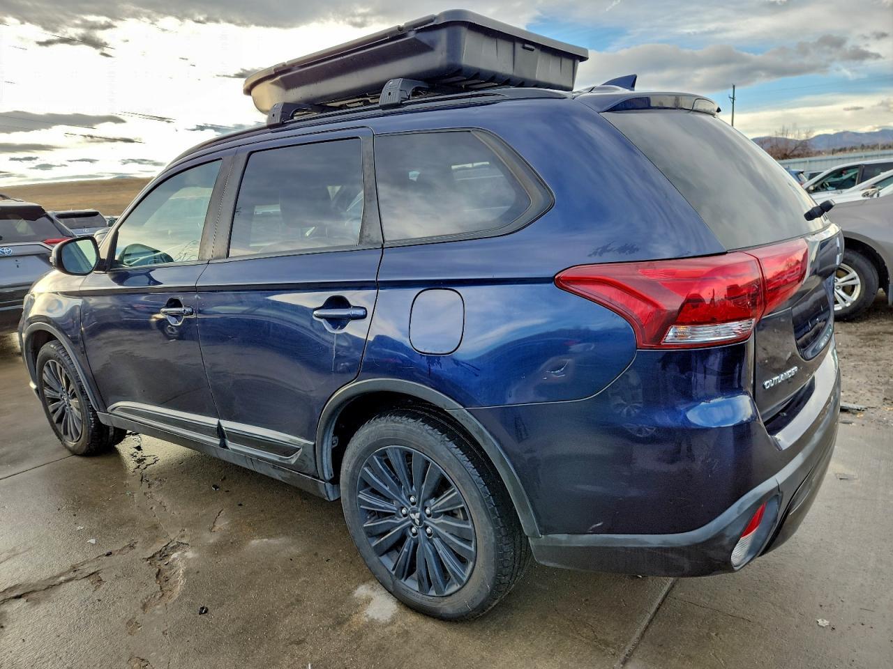 2020 Mitsubishi Outlander Se - Фото 2