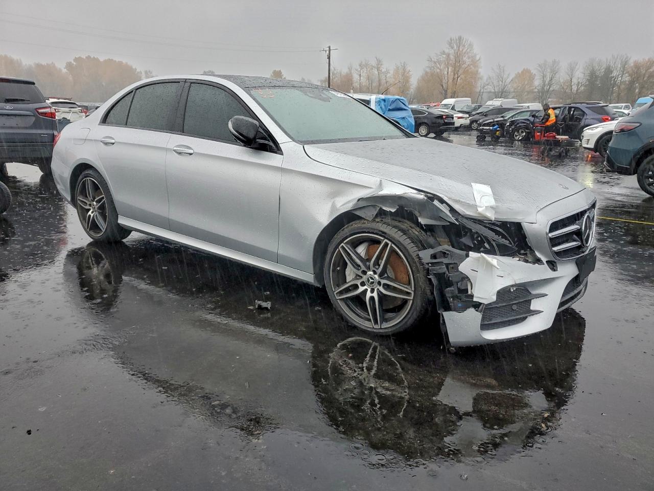 2019 Mercedes-Benz E 300 - Image 4