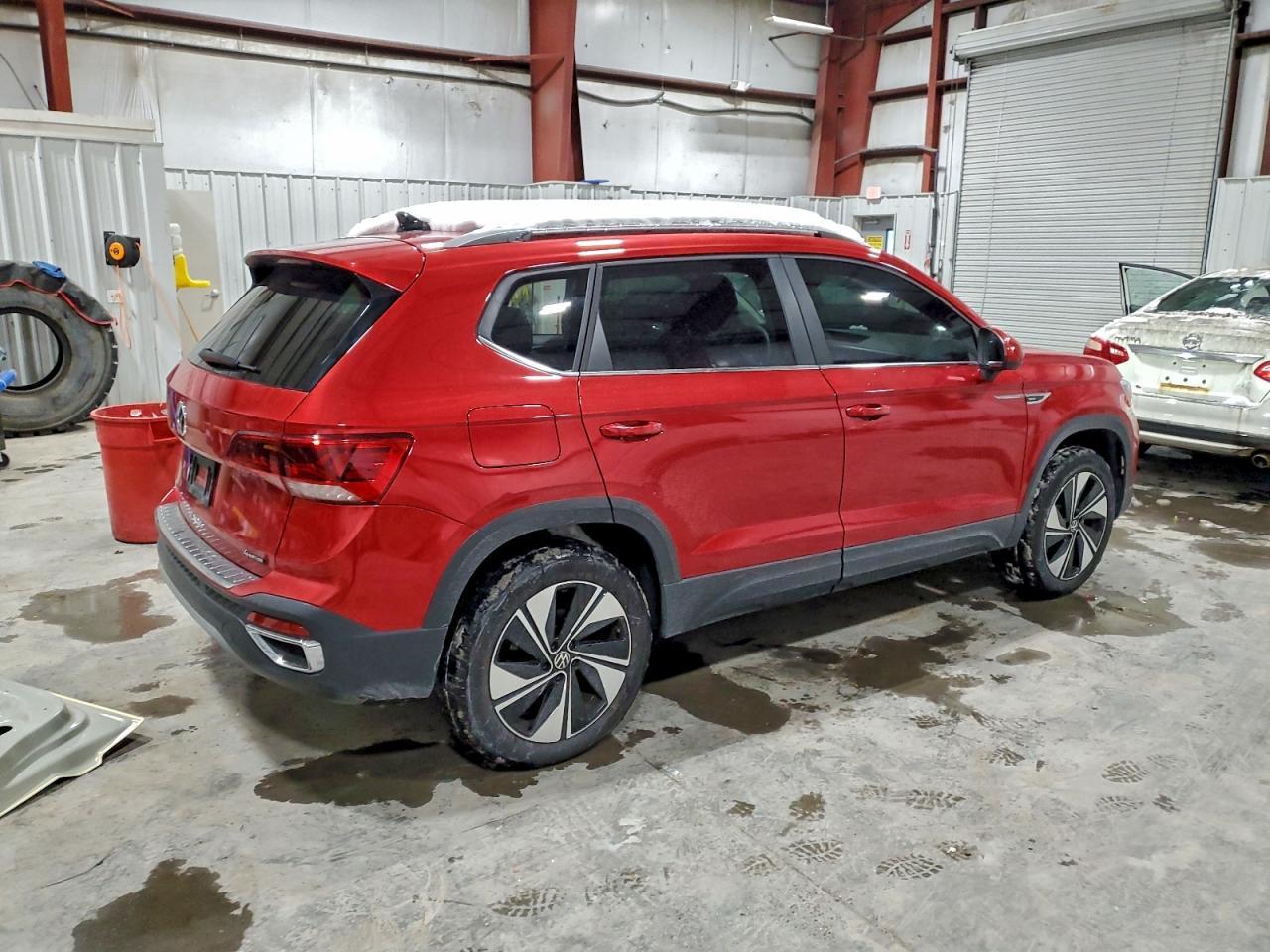 2024 Volkswagen Taos Se - Фото 3