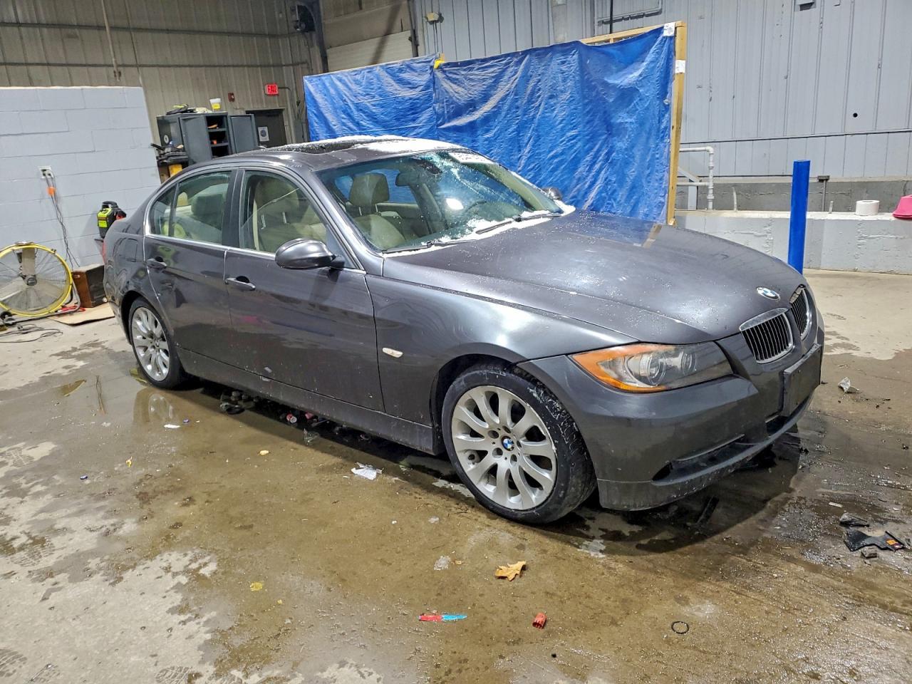 2006 BMW 330 I - Image 4