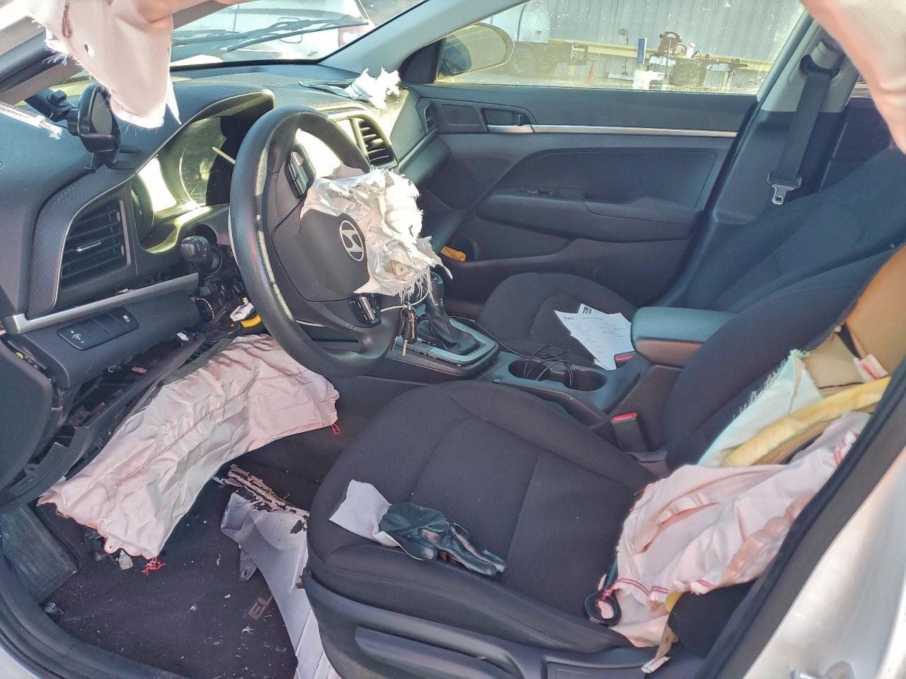 2019 Hyundai Elantra Se - Image 7