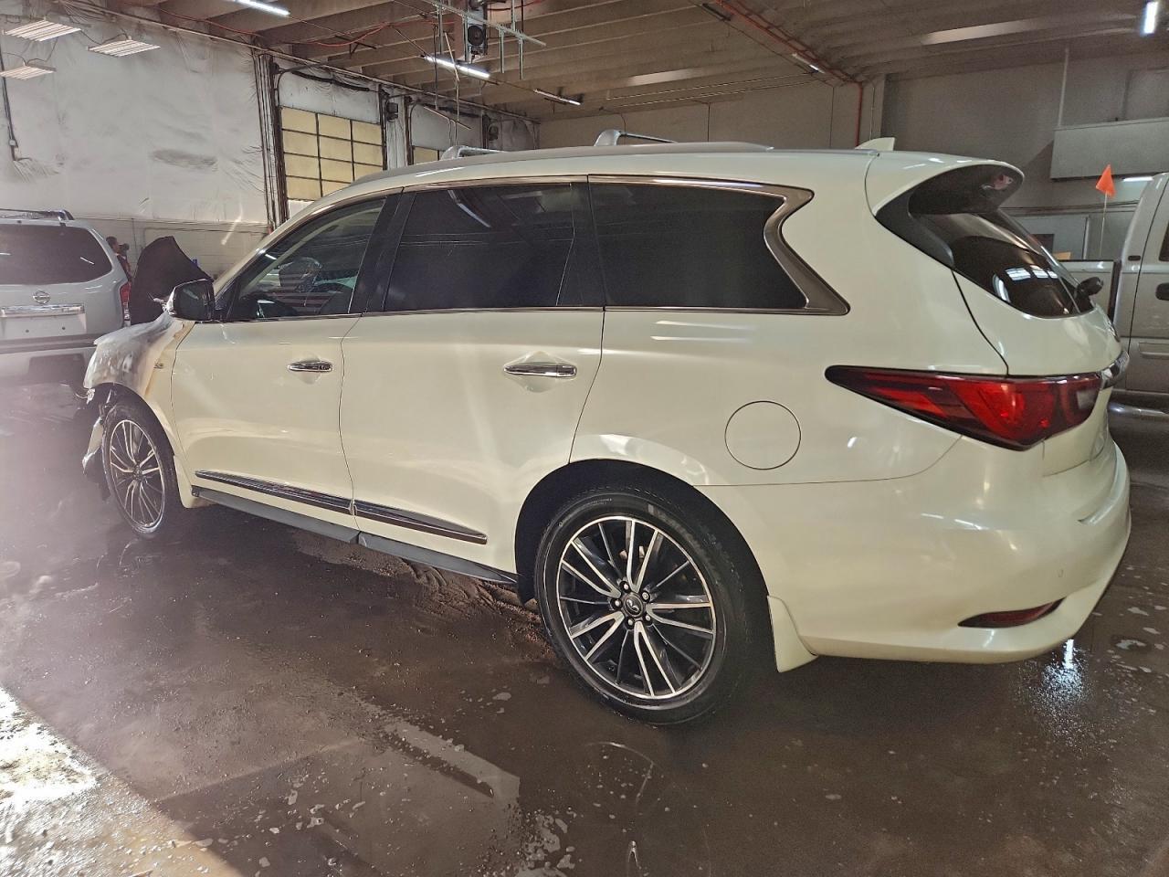 2019 Infiniti Qx60 Luxe - Фото 2