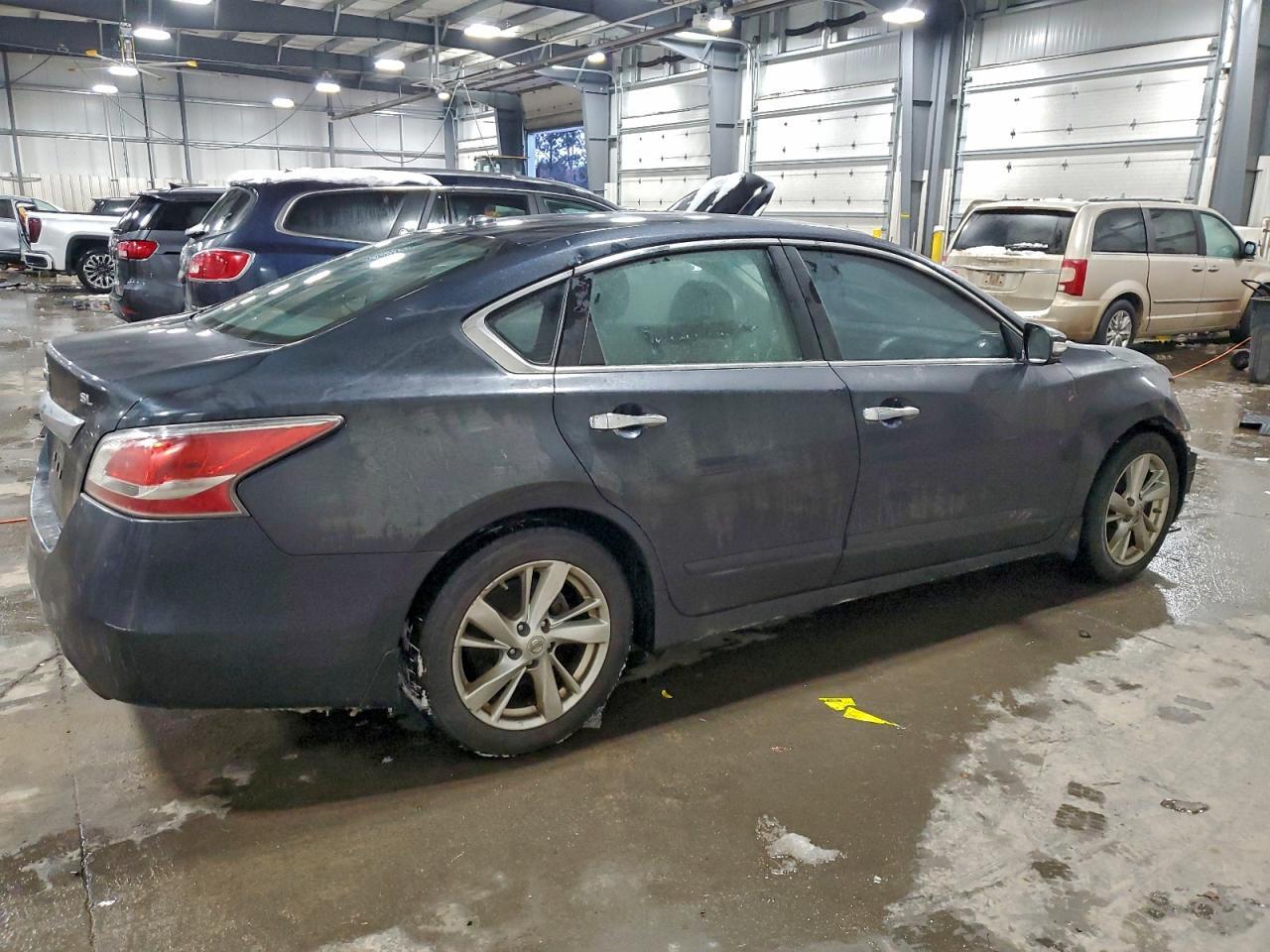 2015 Nissan Altima 2.5 - Фото 3