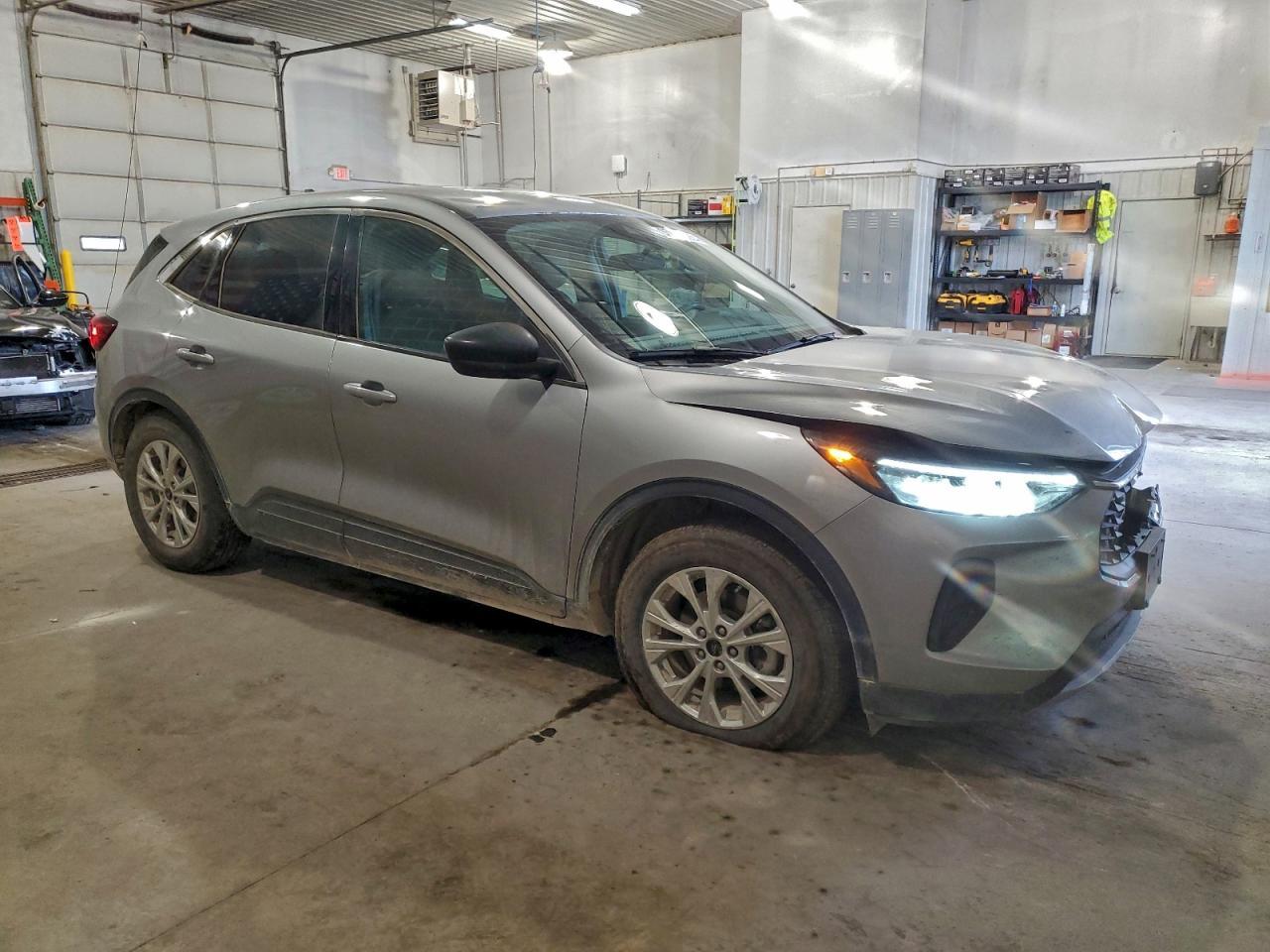 2023 Ford Escape Active - Image 4