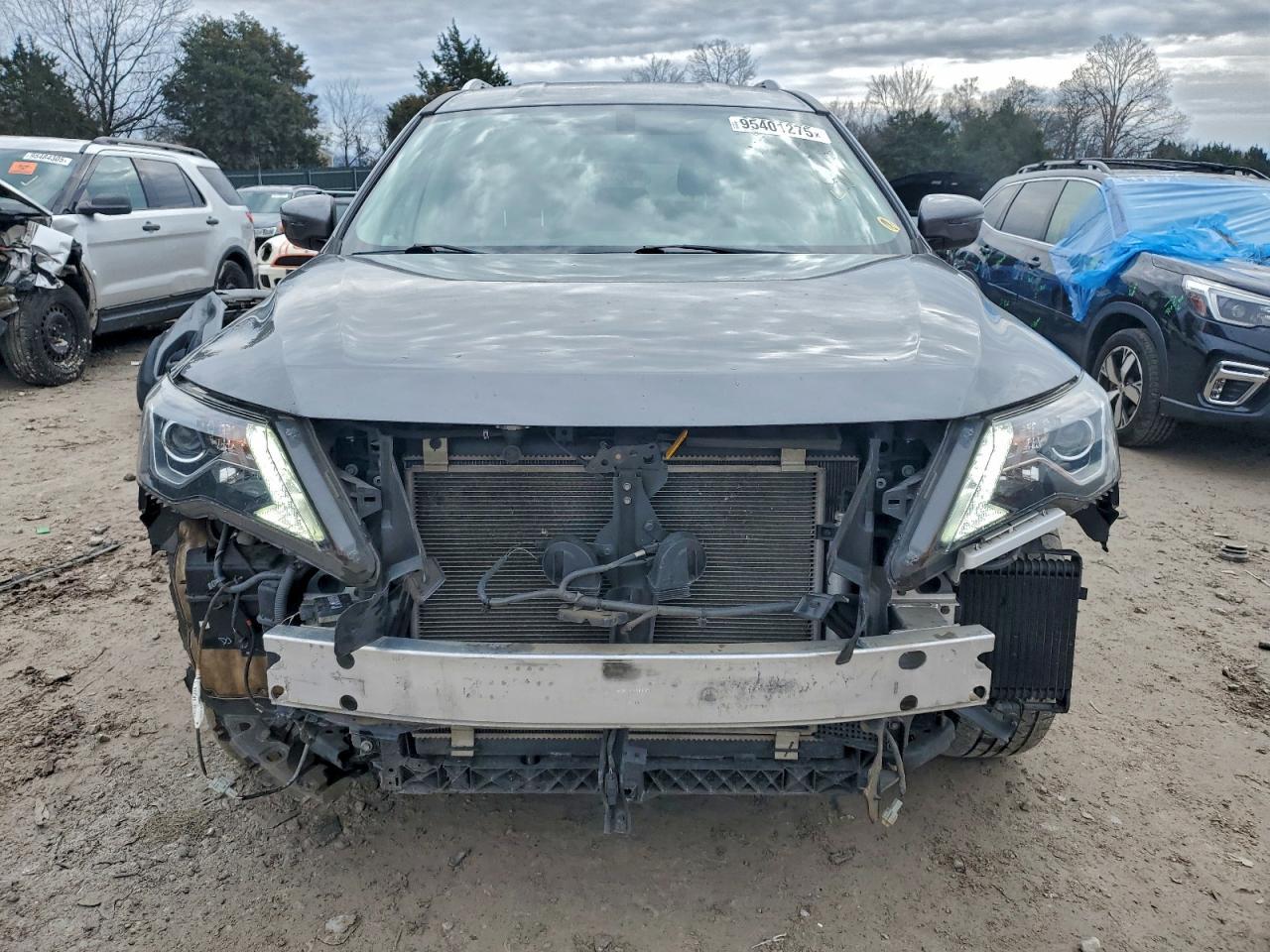 2020 Nissan Pathfinder Sv - Image 5