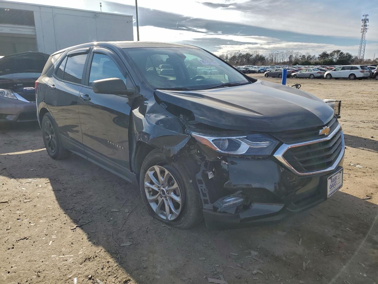 2021 Chevrolet Equinox Ls - Фото 4