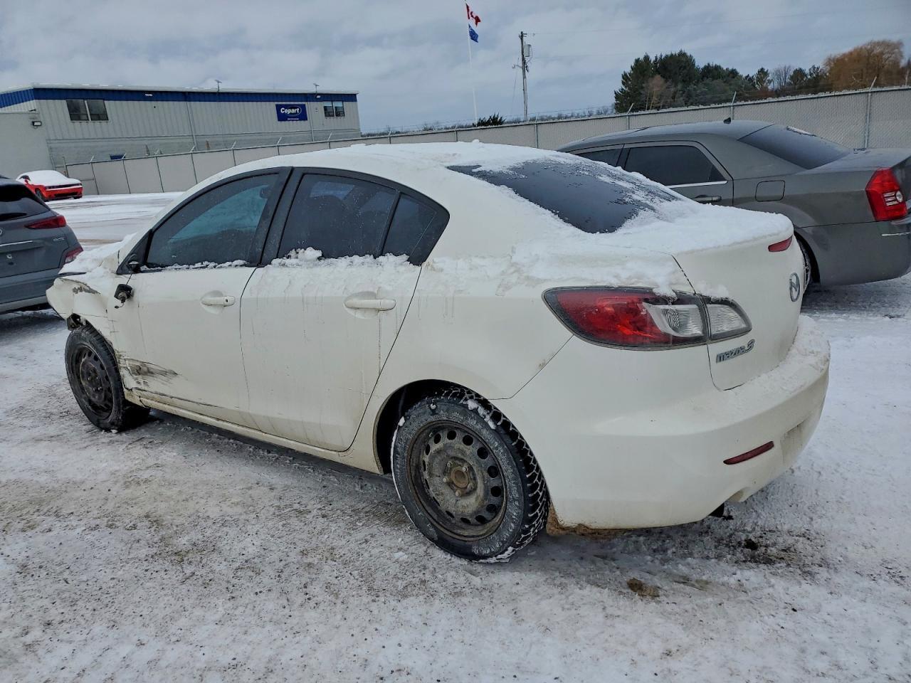 2013 Mazda 3 I - Image 2