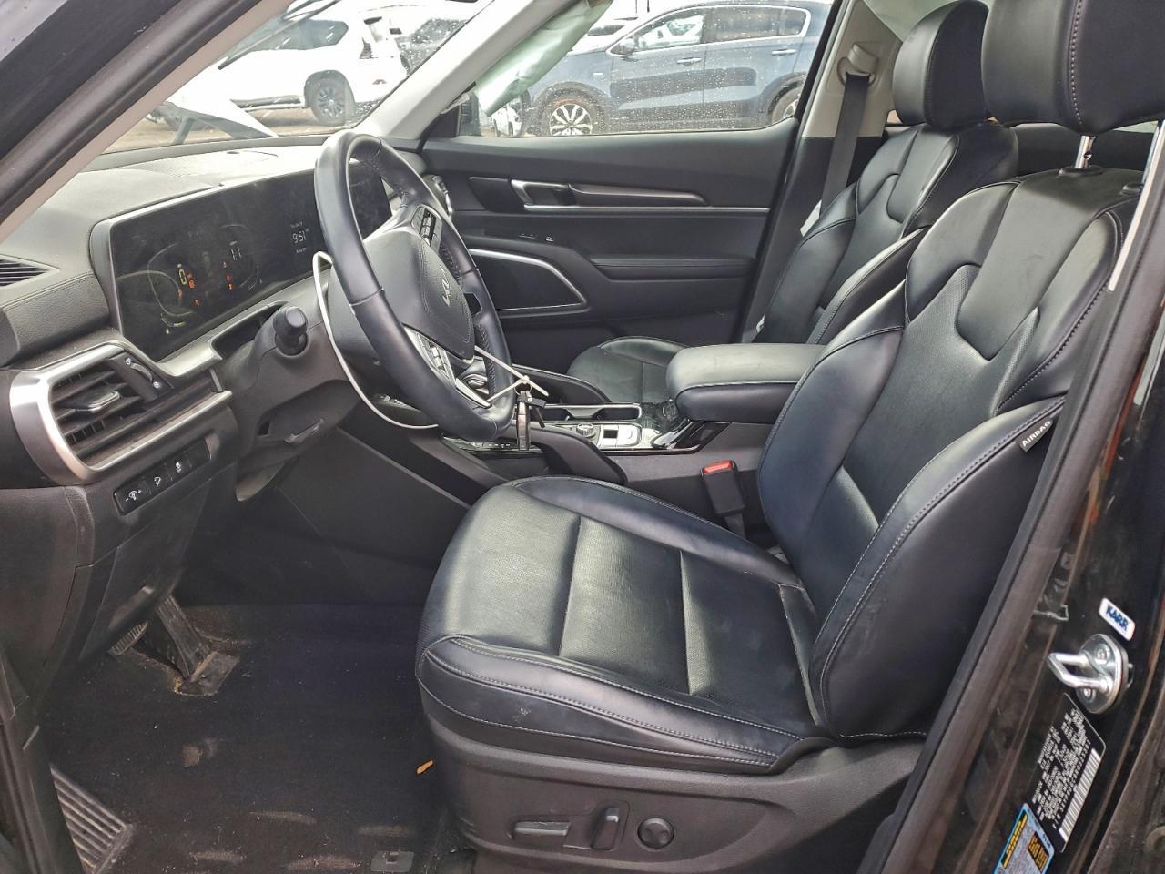 2023 Kia Telluride S - Image 7