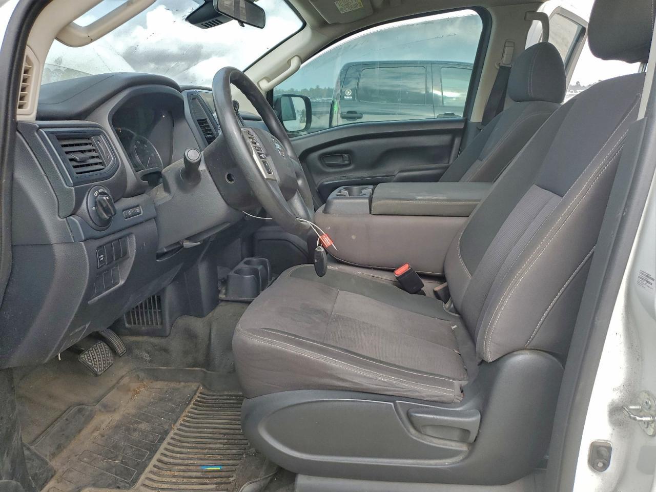 2022 Nissan Titan Xd S - Фото 7