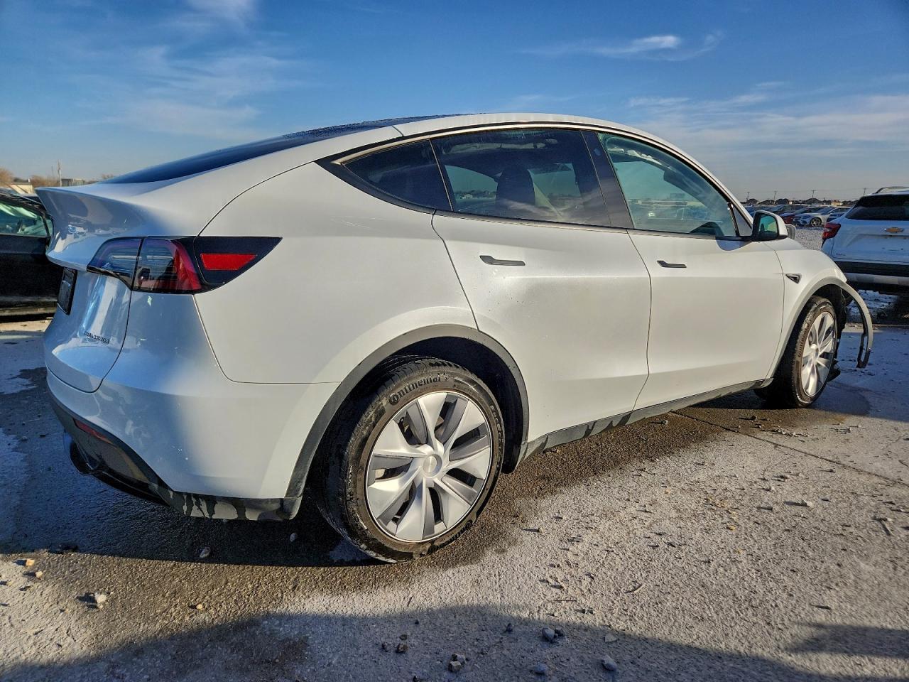 2023 Tesla Model Y - Image 3