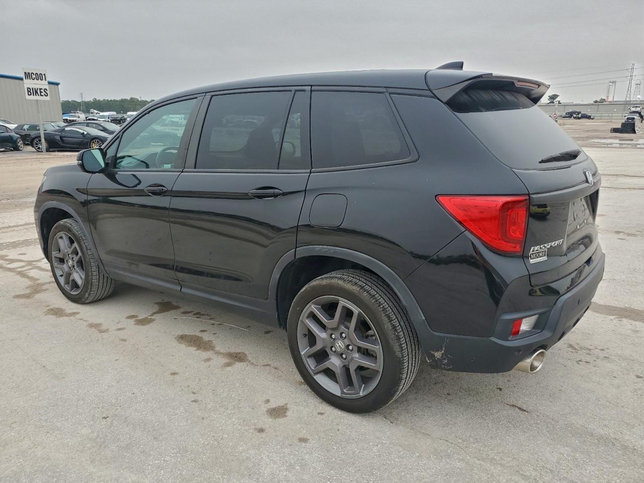 2022 Honda Passport Exl - Image 2