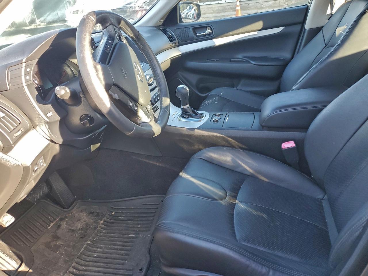 2009 Infiniti G37 - Image 7