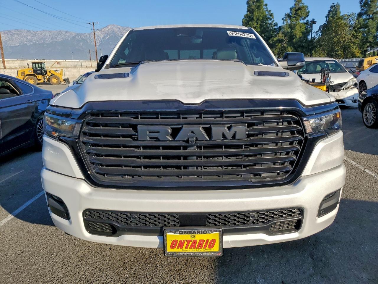 2025 Ram 1500 Laramie - Фото 5