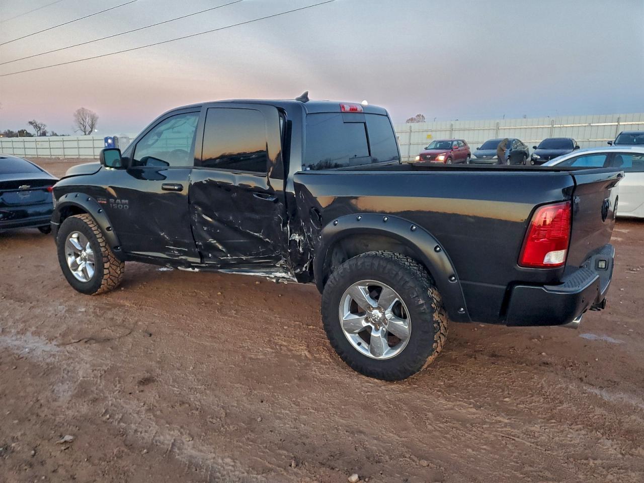 2018 Ram 1500 Slt - Фото 2