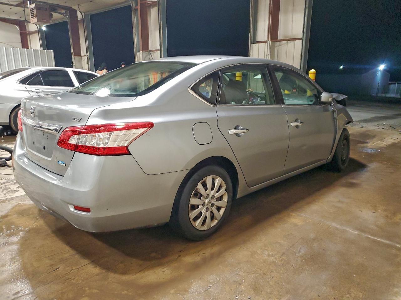 2014 Nissan Sentra S - Фото 3
