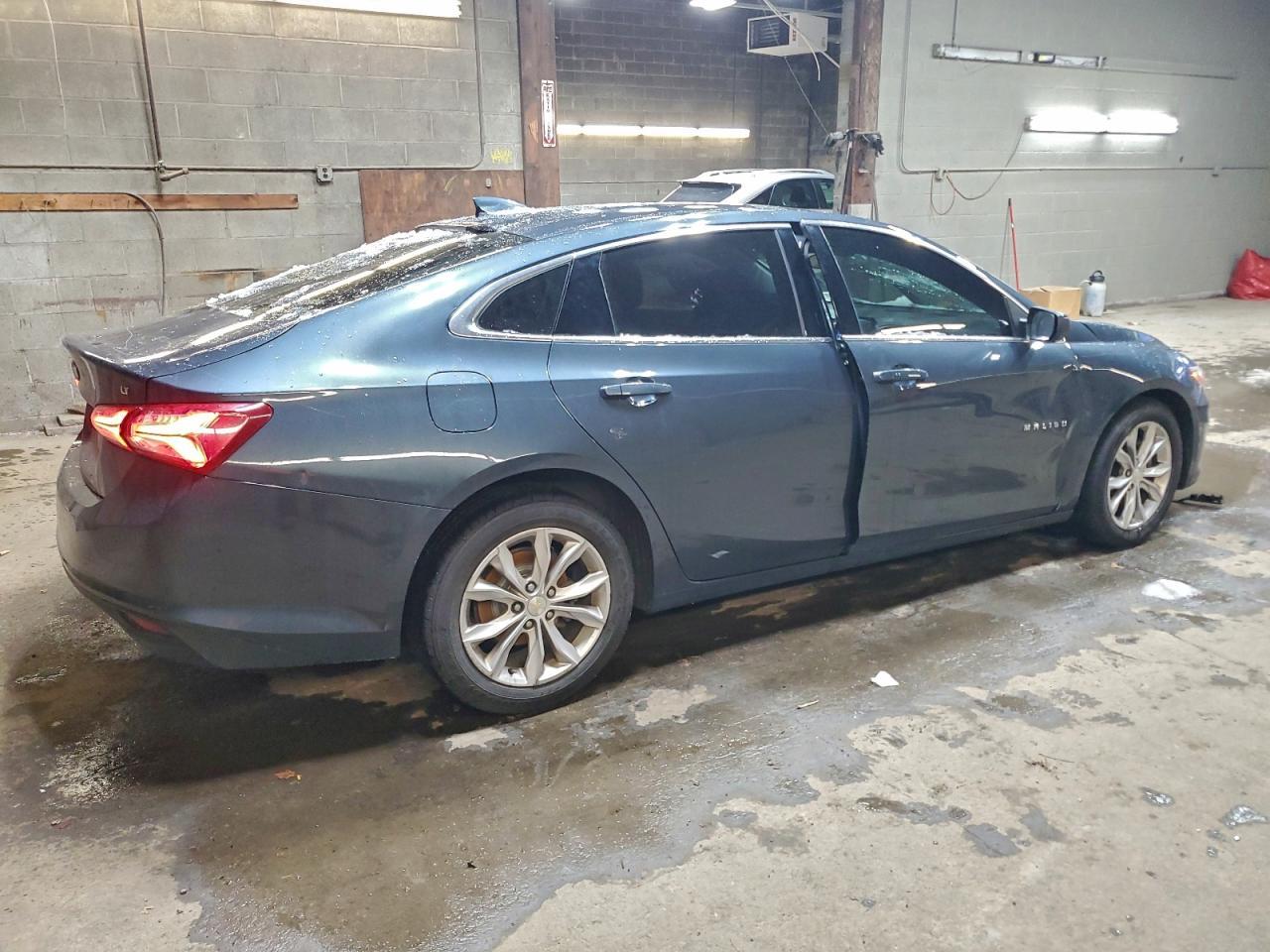 2020 Chevrolet Malibu Lt - Фото 3