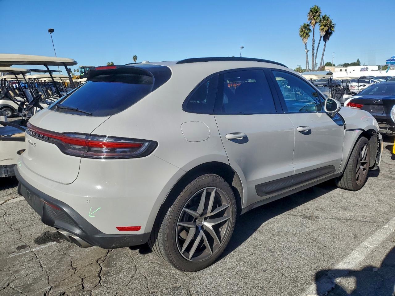 2024 Porsche Macan S - Фото 3