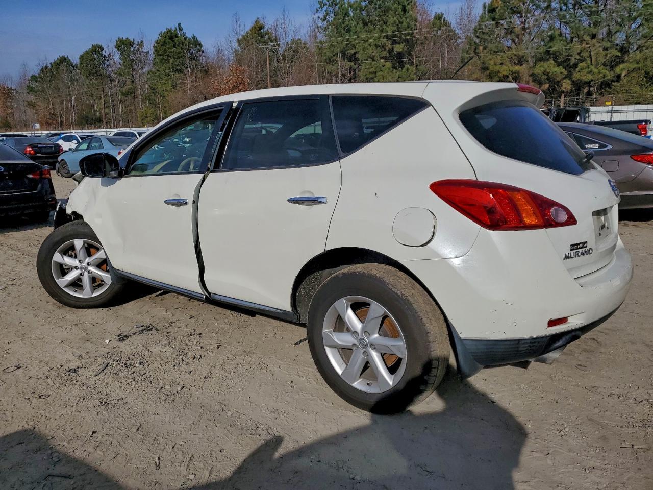 2010 Nissan Murano S - Фото 2