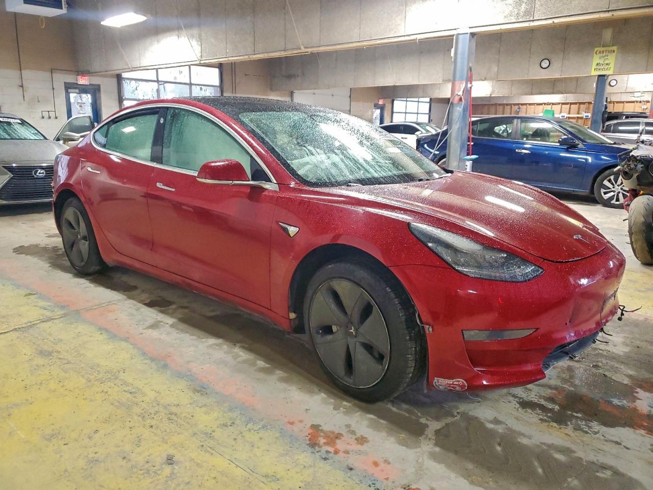 2019 Tesla Model 3 - Фото 4