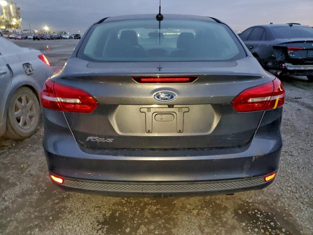 2016 Ford Focus S - Image 6