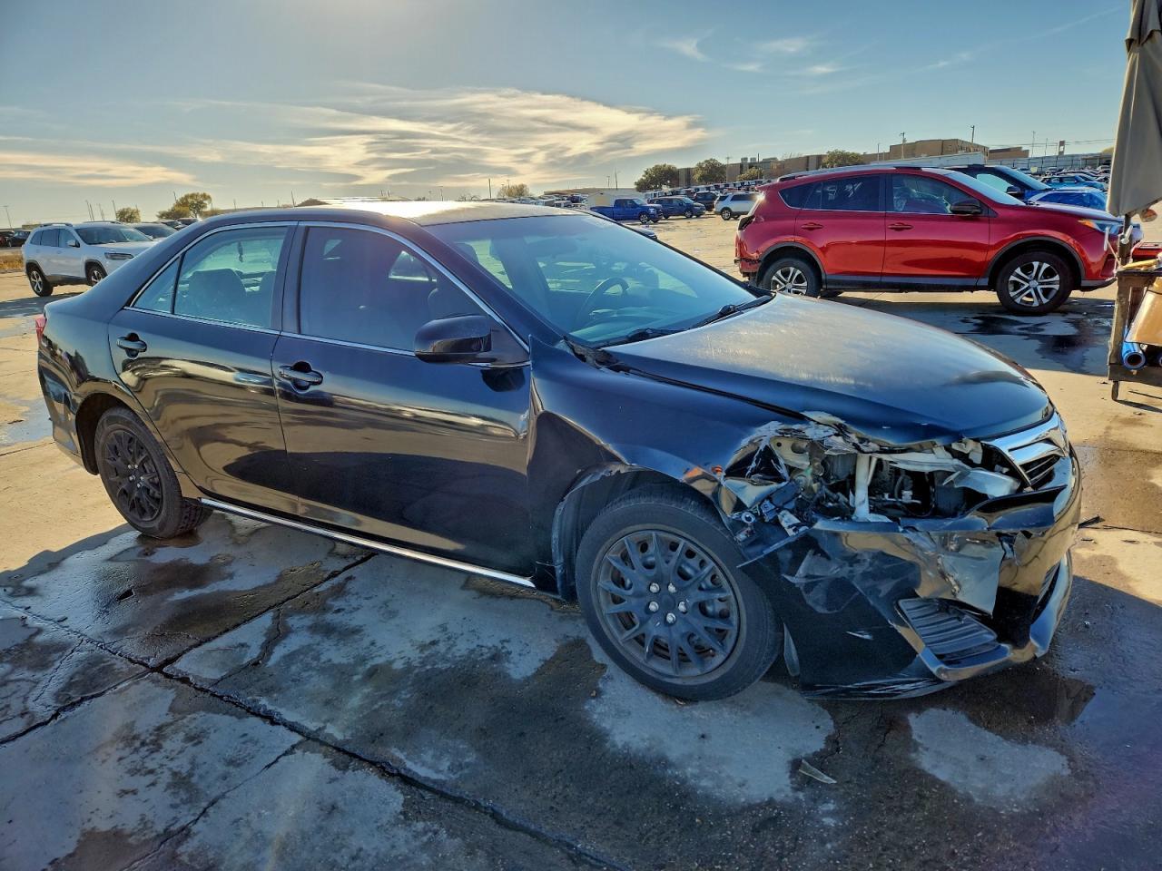 2013 Toyota Camry L - Фото 4