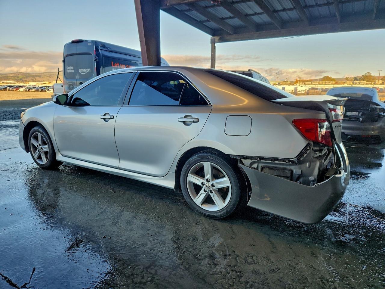 2012 Toyota Camry Base - Фото 2